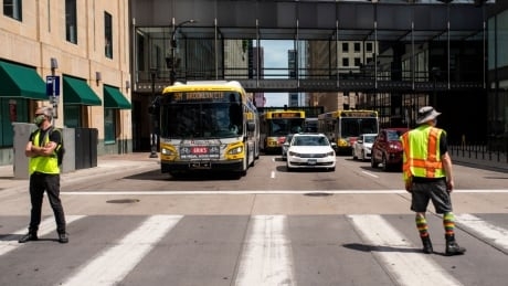 1 dead, 11 injured in Minneapolis shooting