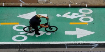 Proposed 425-mile network of bike lanes would make New York an easier place to pedal, Regional Plan Association says