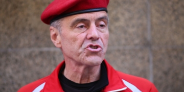 Guardian Angels rumble with looters outside East Village sneaker store during George Floyd protest