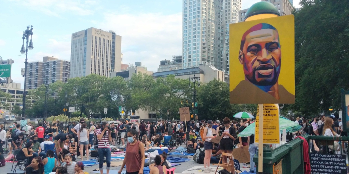 Protesters occupy area surrounding City Hall for third day, demand city slash NYPD budget by $1 billion