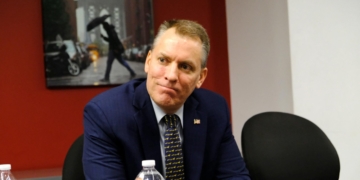 ‘An orchestrated attack’: NYPD commissioner says looters are hoarding bricks, cement-filled bottles to throw at cops