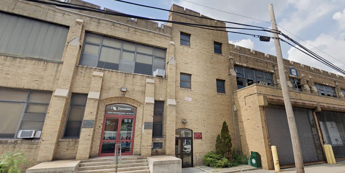 Amazon seals the deal on Queens warehouse