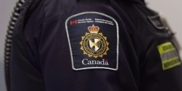 Asylum-seekers who tried to cross from U.S. last month turned back