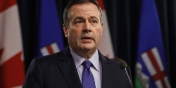 Alberta government to study independent police force in response to Fair Deal Panel report