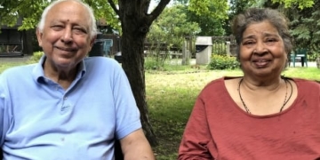 Son who lost both parents to COVID-19 joins class-action suit against Quebec nursing homes