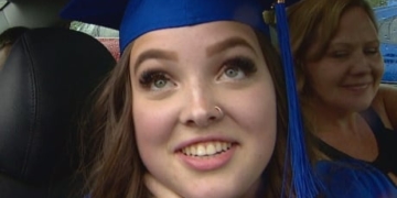 ‘I will never forget it’: More Calgary students get drive-thru grad