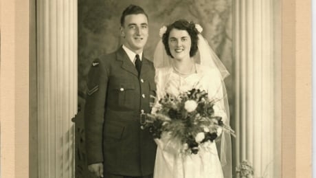B.C. couple married nearly 75 years died of COVID-19 less than 2 days apart