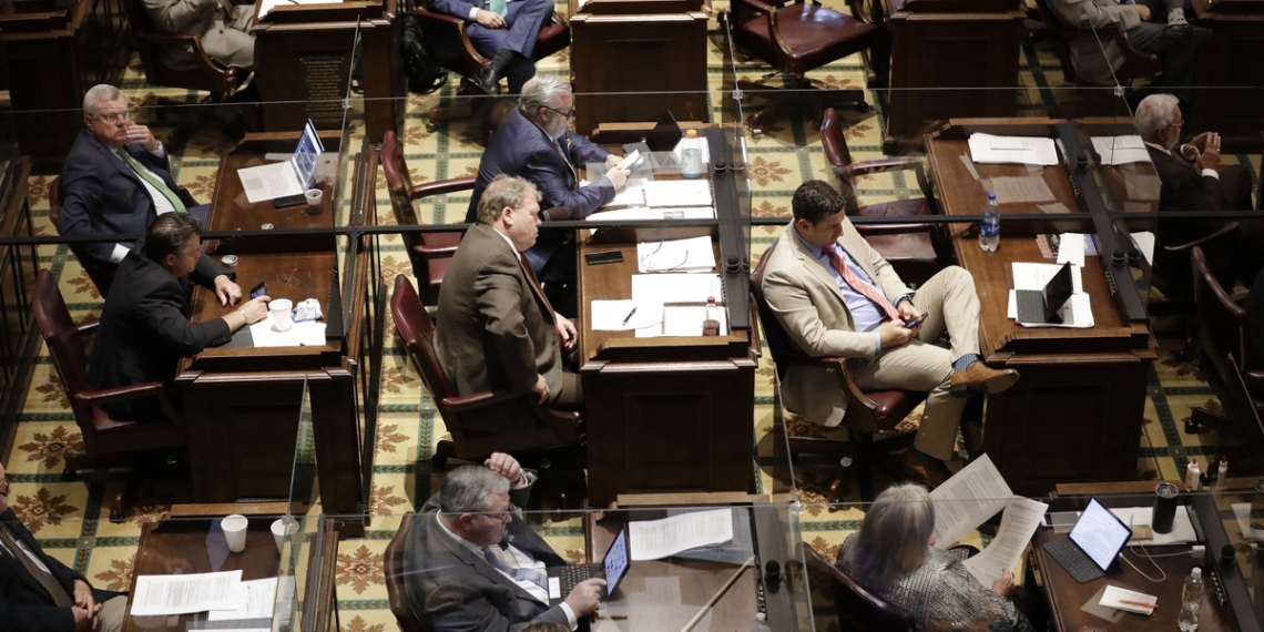 Tennessee advances 6-week abortion ban, lawsuit filed