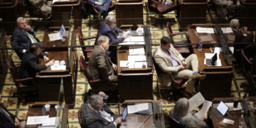 Tennessee advances 6-week abortion ban, lawsuit filed