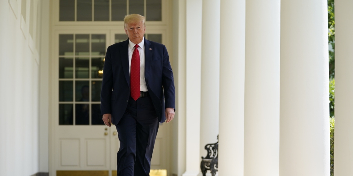 White House scales back temperature checks