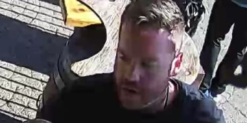 Victoria police release image of suspect in random assault