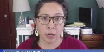 Seattle City Council pressed to defund police, move 911 response dispatchers out of department