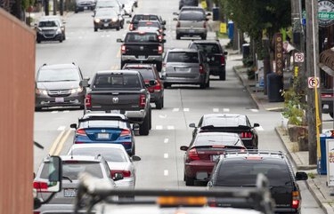 SDOT seeks cheap ways to protect neighborhoods from traffic detoured by West Seattle Bridge closure