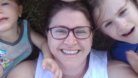 Memo sent to Ontario school boards urges 5-day ‘face-to-face’ learning come fall