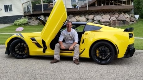 ‘A complete sense of freedom’: once legally blind, Alberta man gets licence, buys dream car