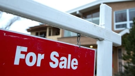Real estate open houses coming back to B.C. with new guidelines