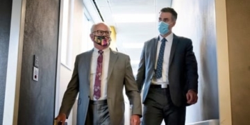 George Floyd told ‘it takes … a lot of oxygen to talk’ during arrest, transcript reveals