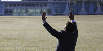 Bolsonaro now the ‘poster boy’ for dubious COVID treatment