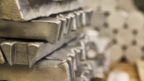U.S. slaps 10% tariff on aluminum imports from Canada