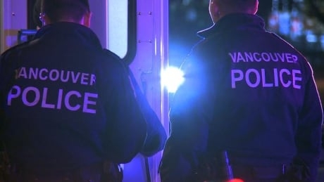 3 VPD officers have COVID-19 after breaking up party, tweets union president
