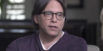 Supporters of NXIVM leader Keith Raniere demand prosecutors affirm they didn’t lie or tamper with evidence in case