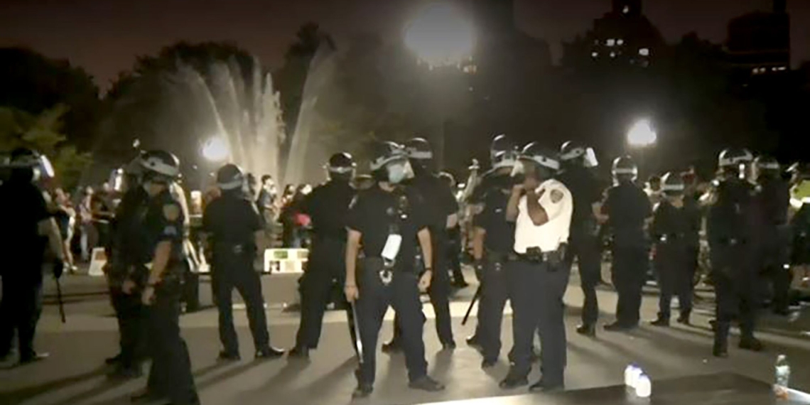 12 Breonna Taylor protesters arrested in Manhattan during clash with cops