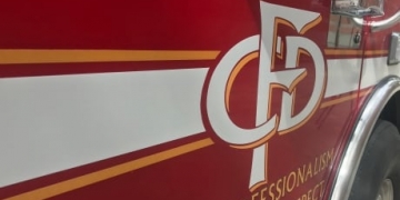 Early morning apartment fire in Mayland Heights sends man to hospital