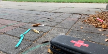 Unsanctioned drug injection site opens in Lethbridge