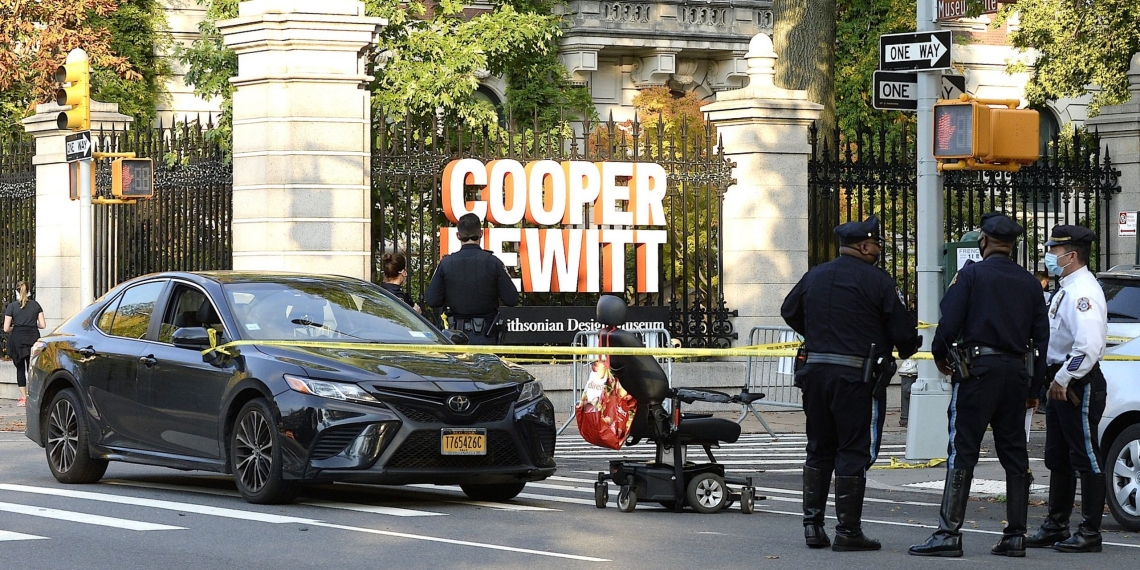Man in motorized wheelchair survives Manhattan crash