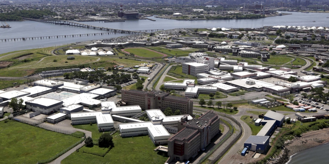 NYC inmate at Rikers Island stabs city correction officer in the hand during gang fight amid rising tensions among the Crips