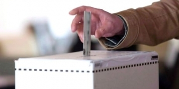 Alberta should set low threshold to get citizen issues on the ballot, presenters tell MLAs