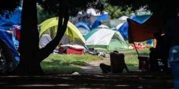 Feds pledge $51.5M to quickly house homeless people in Vancouver