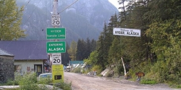 Travel restrictions eased for remote communities along Canada-U.S. border