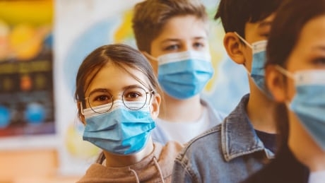 As the pandemic takes a mental toll on Quebec students, teachers are trying new ways to keep them learning