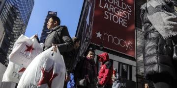 Bad economic news for Macy’s: Retail giant reports third quarter loss of $91 million