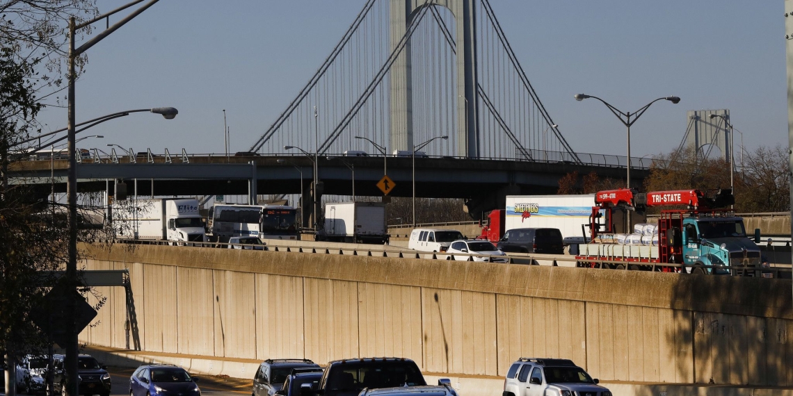 GRIDLOCK SAM: Needed tips to navigate post-Thanksgiving holiday traffic in the city