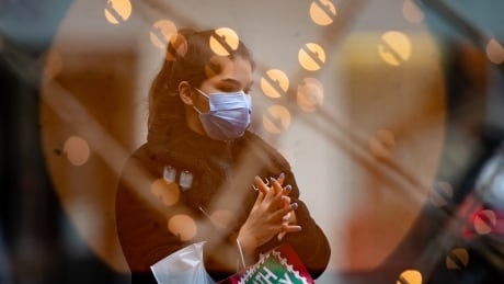 Live alone or with a roommate in Alberta? Your COVID-19 questions answered