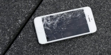 How to make technology greener? End planned obsolescence