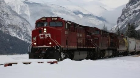 No injuries after CP train derails near Field, B.C.