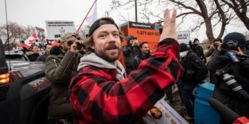 City of Toronto seeking $187K from BBQ owner who defied lockdown