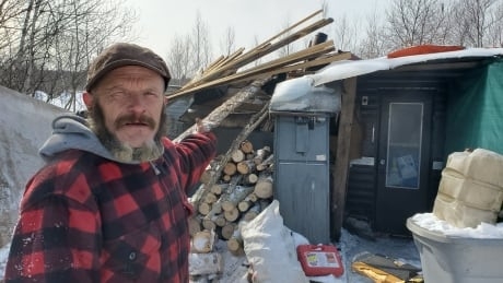 N.B. couple who gave lift to veteran shivering on highway say it changed their life