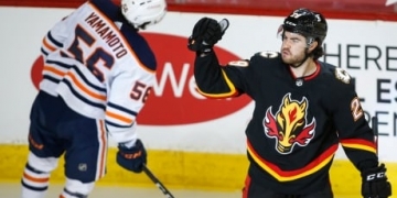 Flames shake off sluggish start to down Oilers in opening round of Battle of Alberta