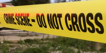 Driver killed, passenger in critical condition after car crashes into tree on Staten Island