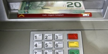 Albertans most likely to perceive themselves as 'suffering' financially: poll