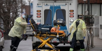 Hundreds of ICU patients transferred between Ontario hospitals as COVID-19 admissions rise