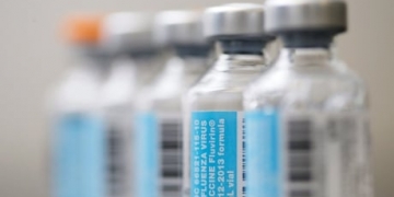 Government officials to unveil vaccine funding in Toronto