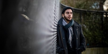 Trans, gender-diverse people with endometriosis fight 'double battle' against pain and lack of recognition