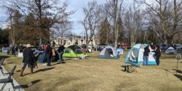 Penticton homeless advocates protest shelter closure