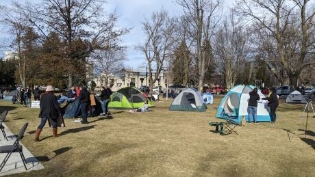 Penticton homeless advocates protest shelter closure