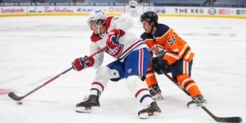 Oilers-Canadiens postponed for COVID-19, 1st all-Canadian game to be shut down
